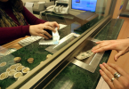 dólar 12/03
