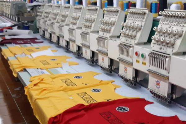 Carabineros fábrica que falsificaba ropa en – Chicureo Hoy