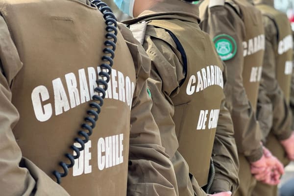 Cadem Carabineros