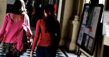 aprobación comisión educación CAE 17/12