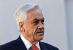 estatua Piñera 30/01