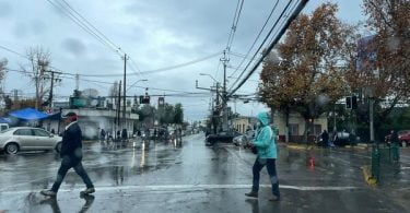 Lluvia y truenos Colina