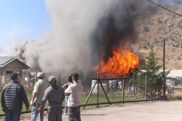 [AHORA] Incendio en Lampa