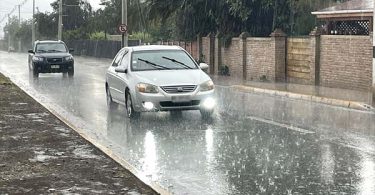 Lluvia y truenos Colina