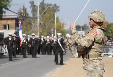 Desfile Glorias Navales Colina