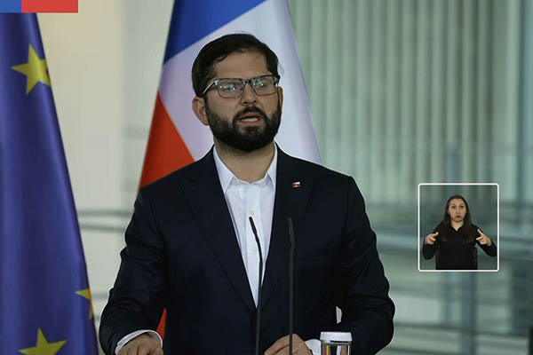 Gabriel Boric ultraderecha