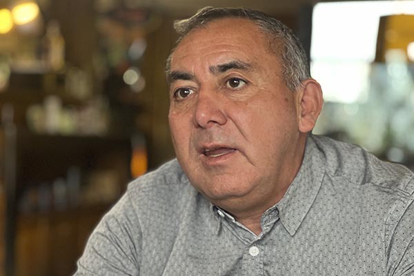 César Mena