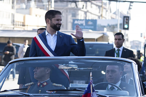 aprobación de Boric