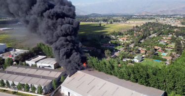 Incendio en sector industrial