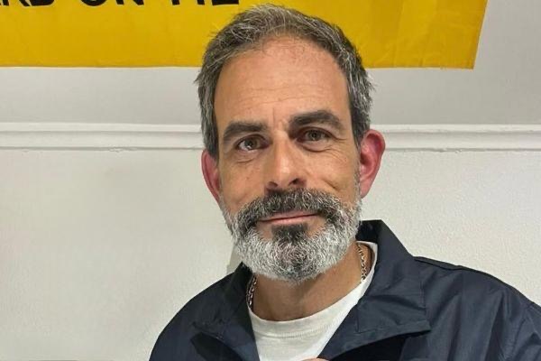 Diputado electo Pier Karlezi