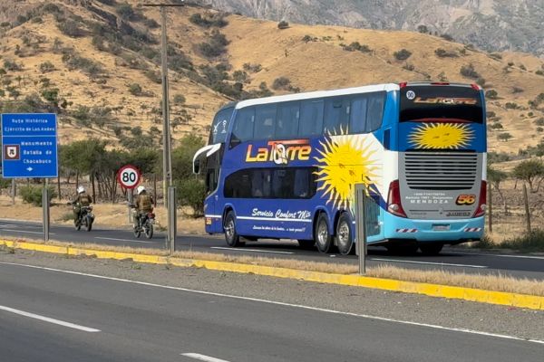 bus argentino