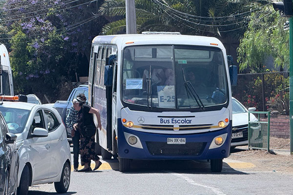 buses acercamiento segunda vuelta Colina Lampa Tiltil 11/12/25