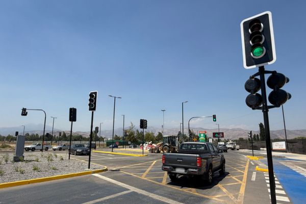 semáforo avenida Chicureo