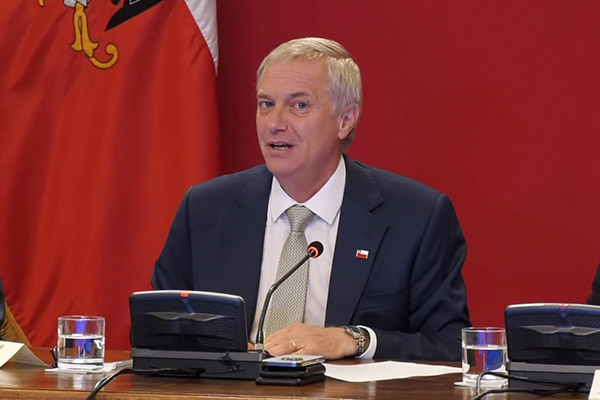 Encuesta Criteria: aprobación de presidente Kast