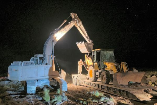 retroexcavadora Colchane