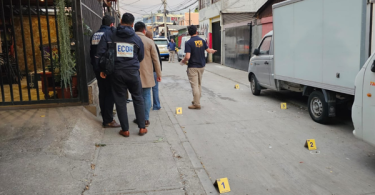 Padre e hijo son baleados por desconocidos La Florida