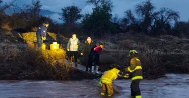 Bomberos ayuda Santa Teresa
